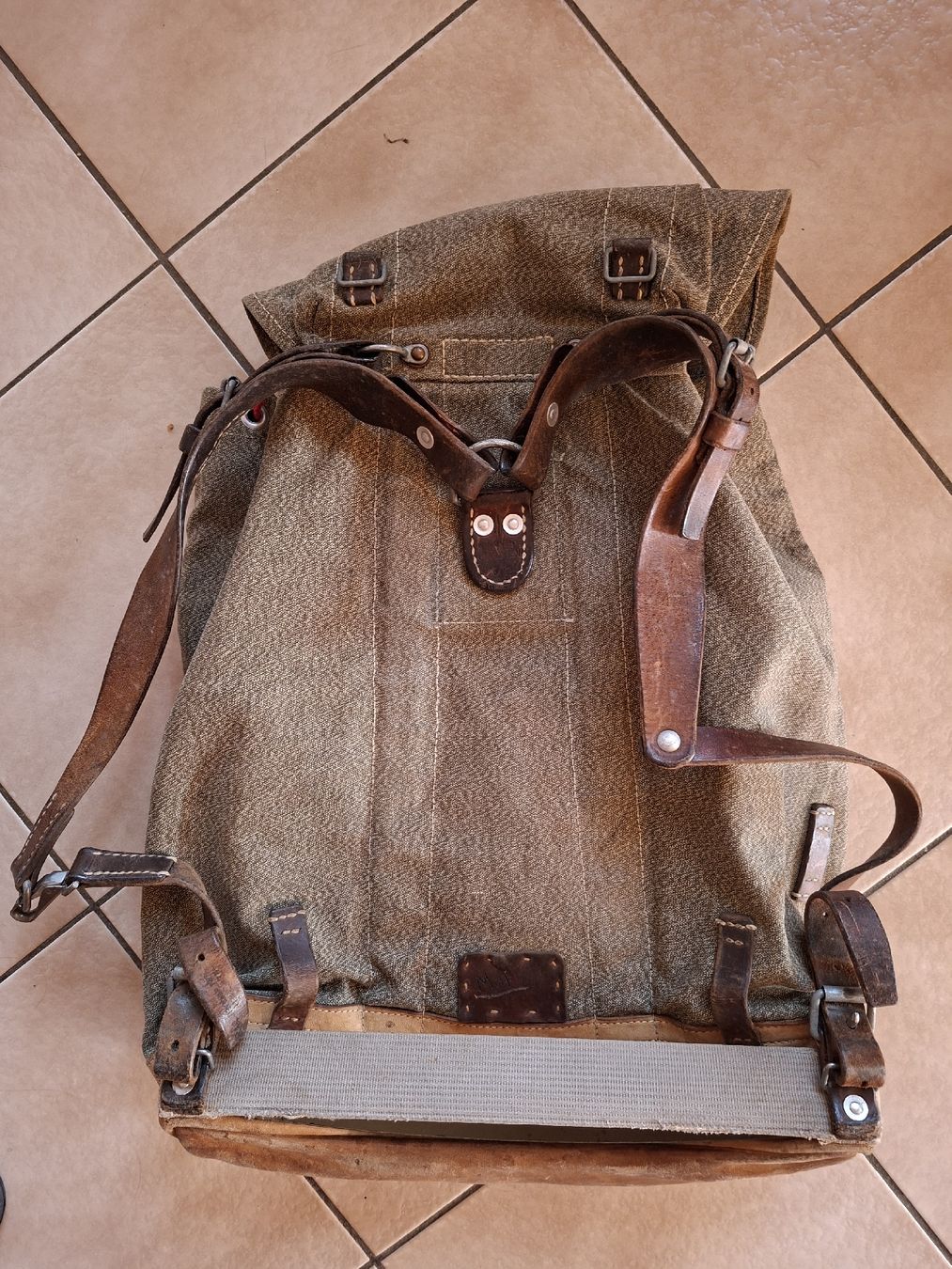 Armée suisse Sacs à dos: Schweizer Armee Militär Rucksack  – D'occasion à Schwanden Sigrisw par cadieux71 1
