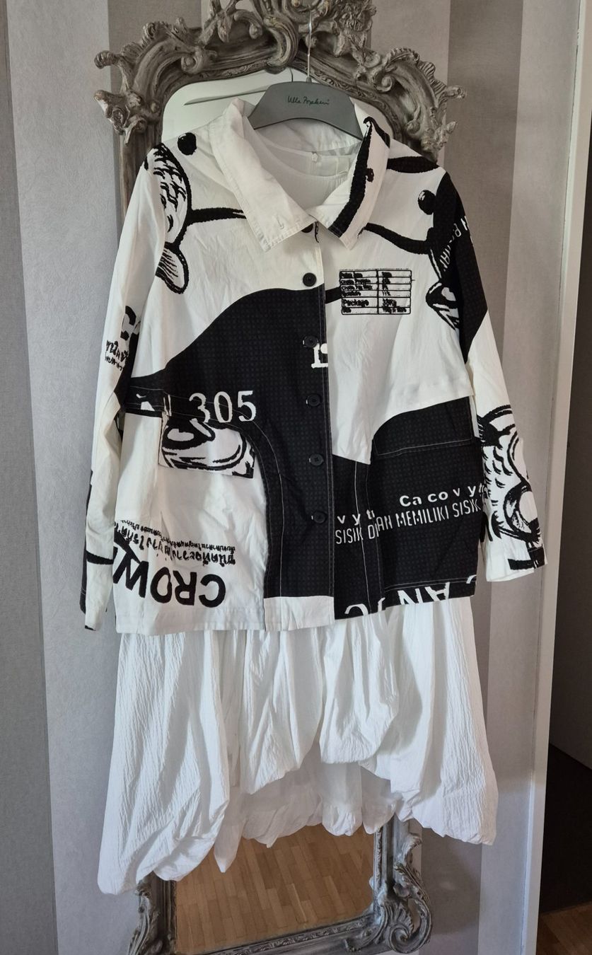 Rundholz Giacche: Rundholz Jacke Black Print Gr. S Oversize – Nuovo (secondo la descrizione) da Tagelswangen venduto da GABGABFI