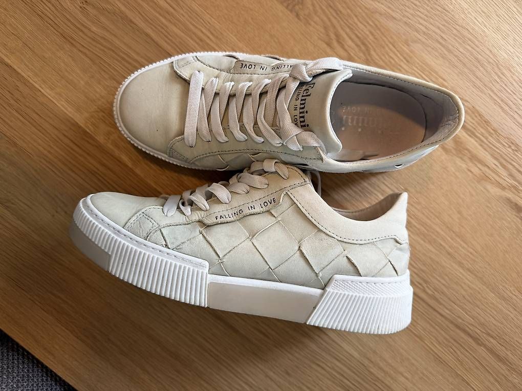 Scarpe da donna: Sneaker Felmini hellgrün 39 – Usato da Zürich venduto da fre_fj8z