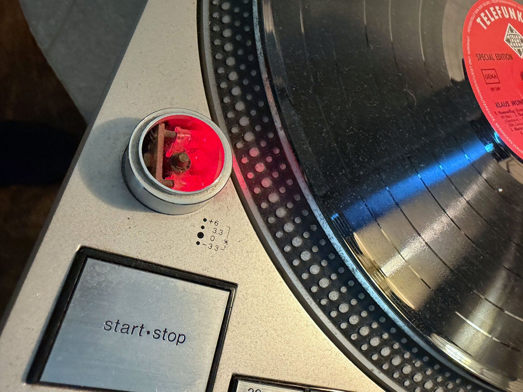 Technics Tourne-disques: Technics SL1200 MK2 – D'occasion à Uerzlikon par traumzentrale 1