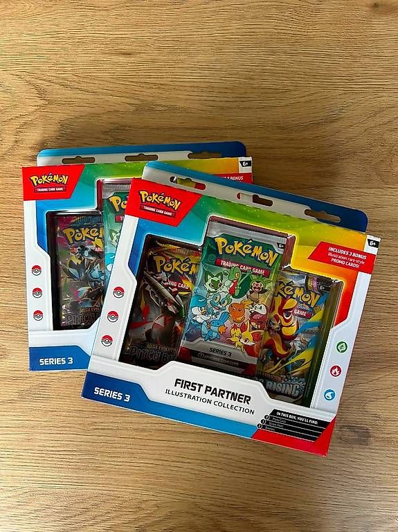 Pokémon Cartes à collectionner: First Partner Illustration Collection Series 3 – Neuf avec emballage d'origine à Kirchberg BE par TurtleShop