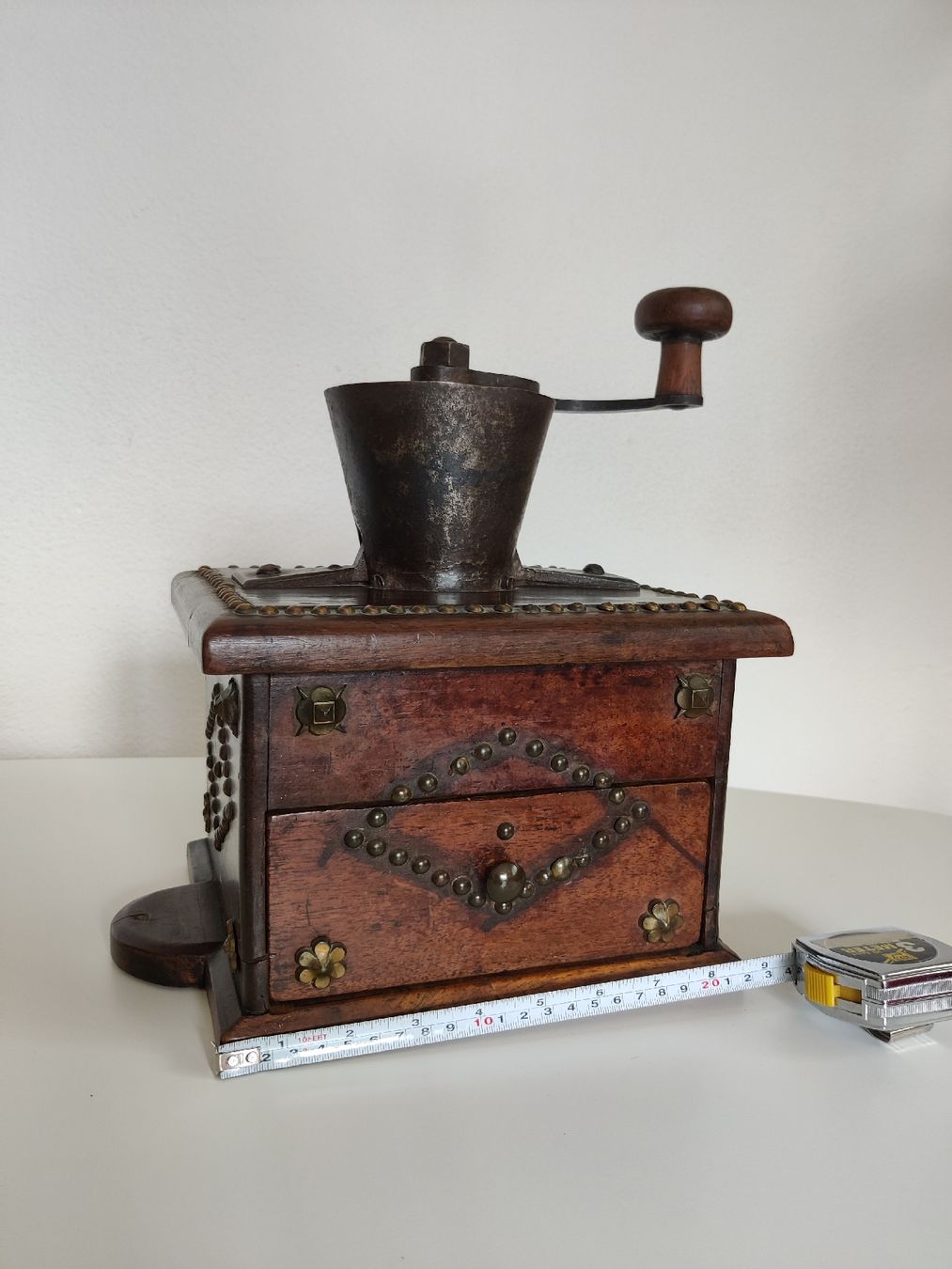 Elettrodomestici da cucina: Grosse antike Kaffeemühle Holz/Metall – Usato da Uster venduto da Arrayo
