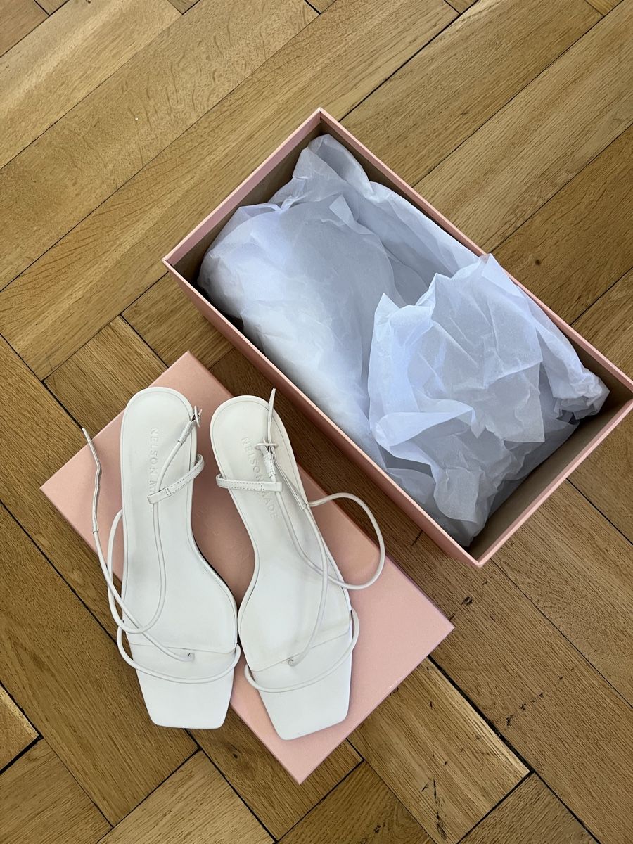 Scarpe da donna: Escarpins Nelson Made blanc – Nuovo (secondo la descrizione) da Genève venduto da MinimalistDressing