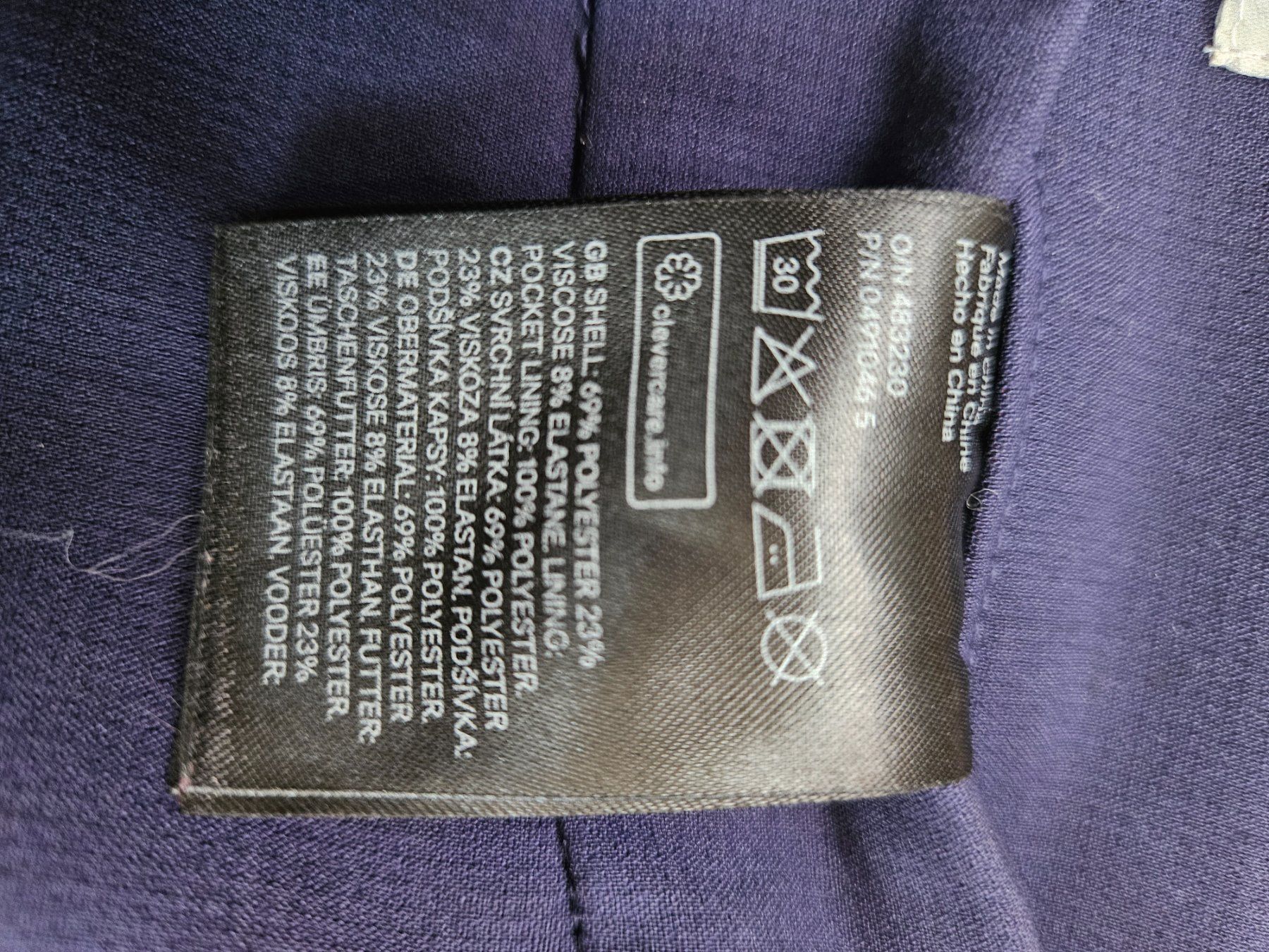 H&M Pantaloni: H&M Shorts, Grösse 36, Dunkelblau – Usato da Ebikon venduto da SecondChance_byM 3