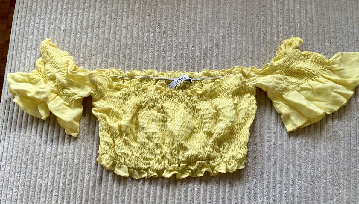 Pull&Bear Top: Pull&Bear Crop Top Oberteil Puffer Gelb Yellow Bluse Gr. S – Usato da Langnau am Albis venduto da cynthia.jolene