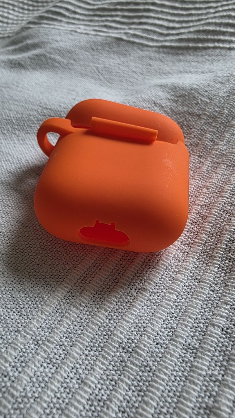 Cuffie: airpods 1 case protection  – Nuovo (secondo la descrizione) da Orbe venduto da Orbaus 2