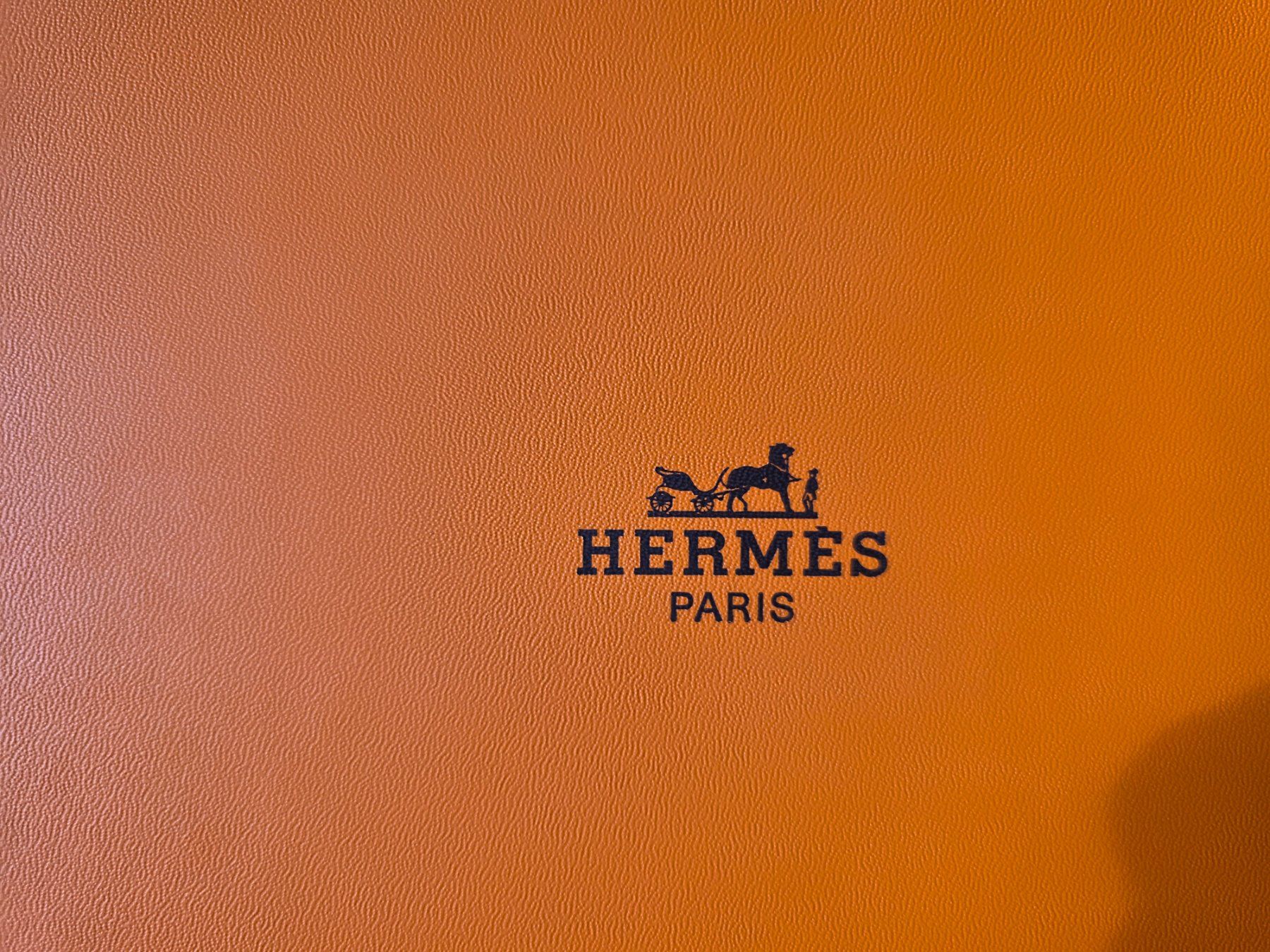 Hermès Autres décorations & accessoires: Original Hermès Schachtel Lager Box Versand Karton - NEU – Neuf (Voir description) à Walterswil BE par Lonitti 1