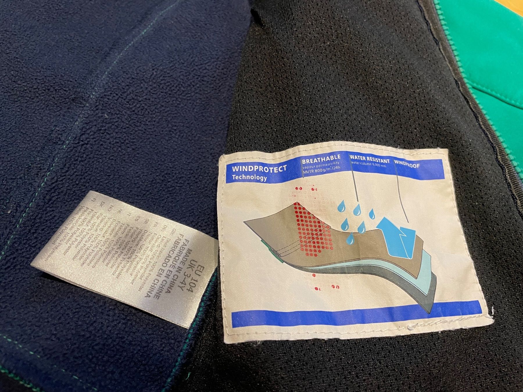 Trollkids Jacken & Mäntel: Softshelljacke Trollkids Gr 104 – Gebraucht aus Hüntwangen von fra_7nd2 4