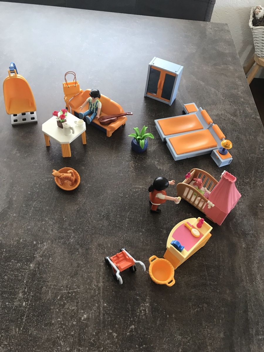 Playmobil Giocattoli: Playmobil,Eltern mit Baby – Usato da Subingen venduto da Bea8