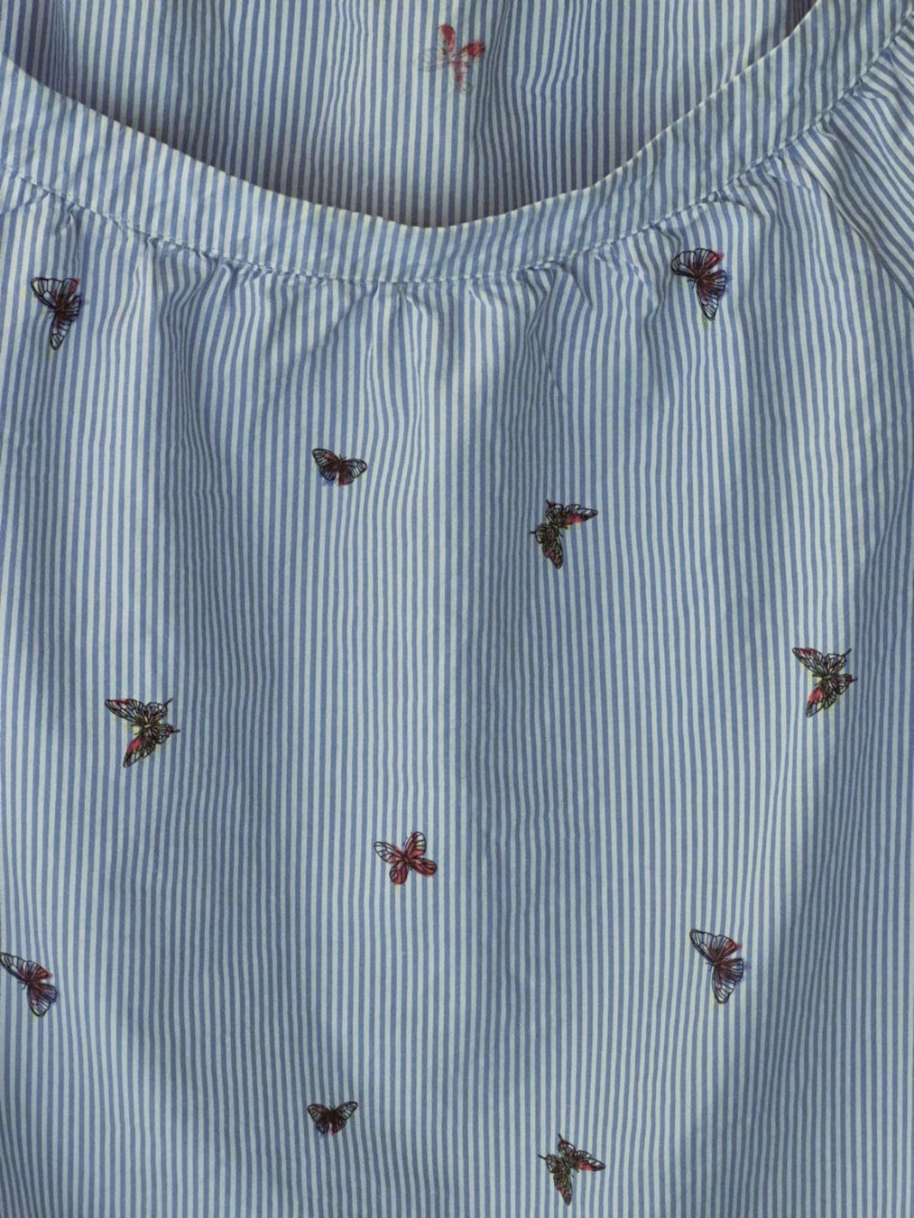 Camicette: Bluse mit Schmetterlingen Grösse 38 – Usato da St. Gallen venduto da Amelie_73 1