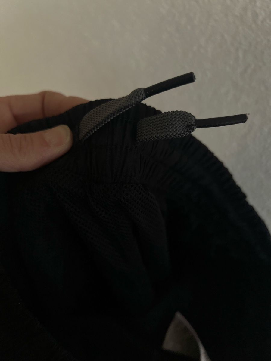 Adidas Pantaloni: Pantalon de sport Adidas 152 – Usato da Sion venduto da jerermy1911 3