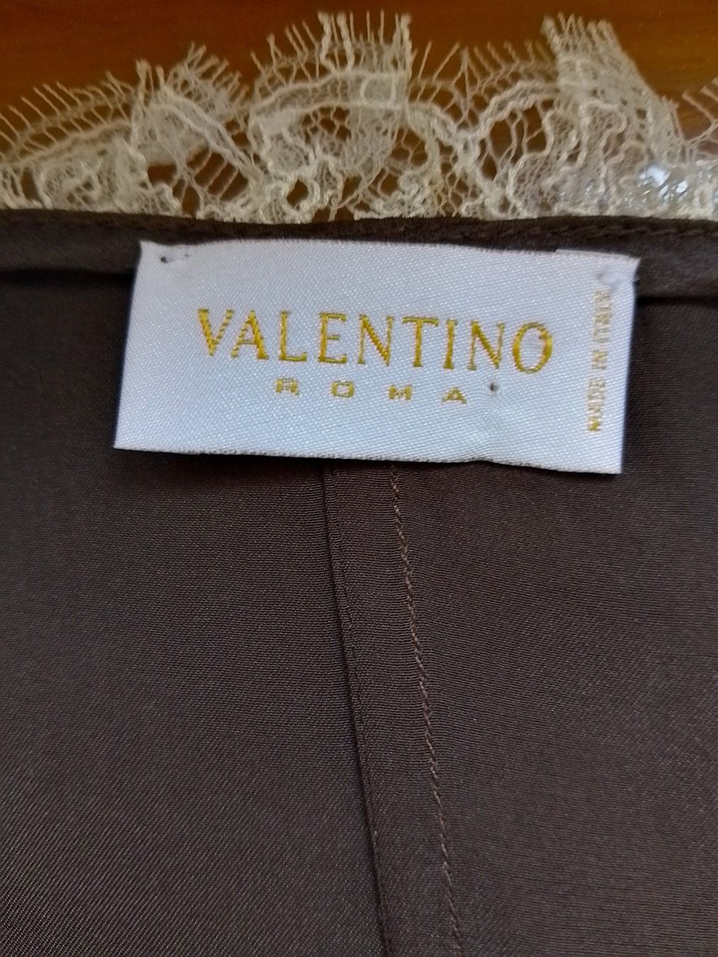 Tops: Valentino Seidentop mit Spitze – Gebraucht aus Gilly von sil_c5qj 3
