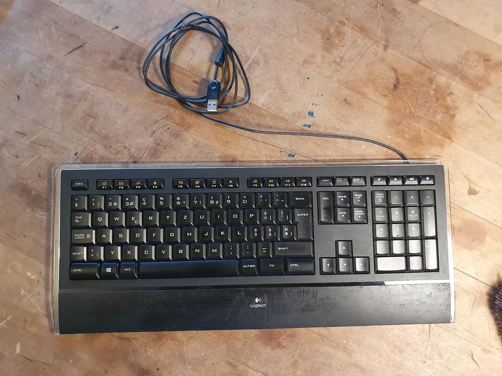 Logitech Illuminated Keyboard k740 | Kaufen auf Ricardo
