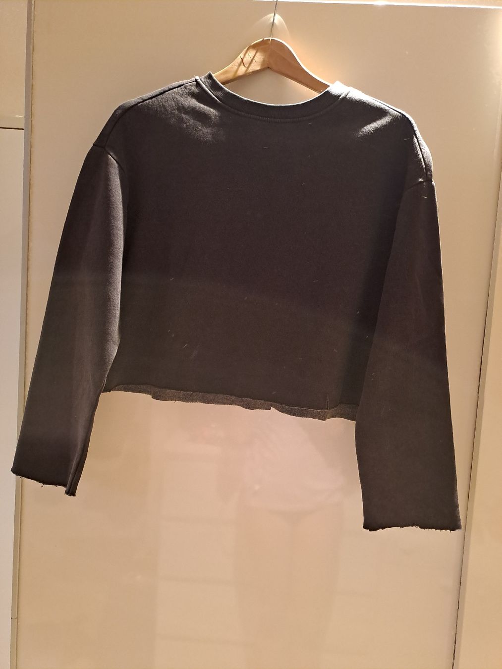 Only Pullover & Sweatshirts: ONLY Crop- Pullover Dunkelgrau Damen gr. S – Neu (gemäss Beschreibung) aus Rothenburg von 123odermatt