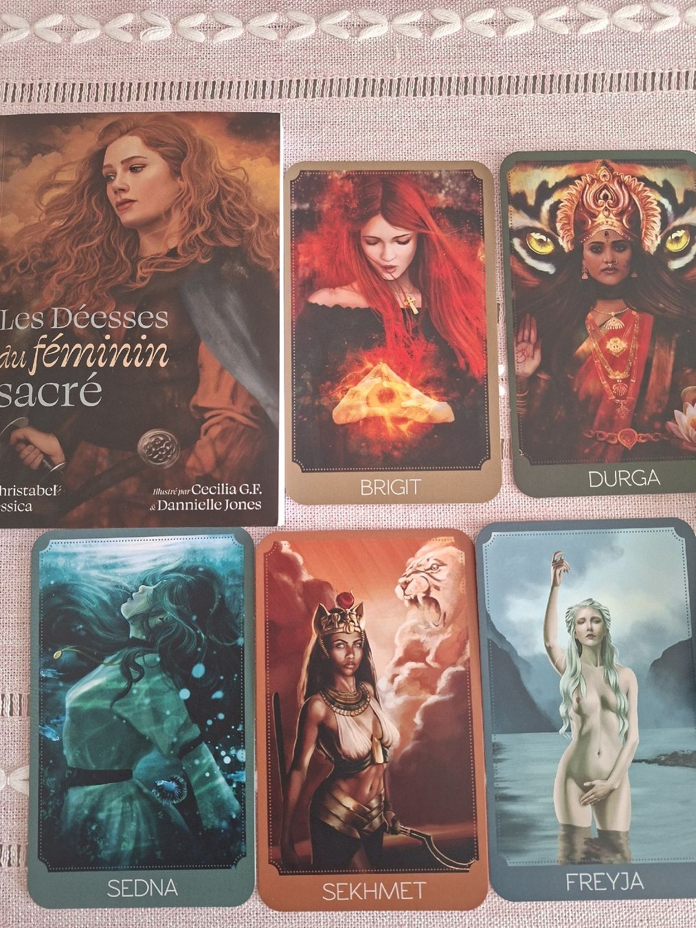 Spiele: L'oracle les déesses du féminin sacré – Neu (gemäss Beschreibung) aus Bassecourt von sma_qdd2