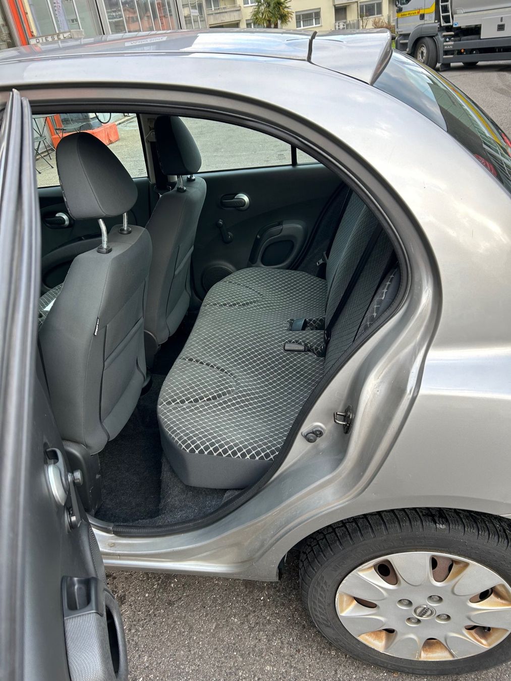 Nissan Automobili: Nissan Micra 1.4 – Usato da Horw venduto da Mogi6048 5