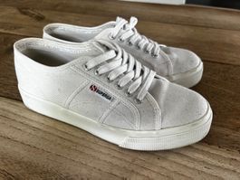 Weiße Superga Sneakers