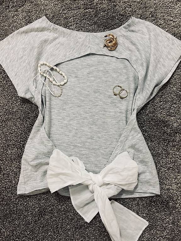 Camicette, T-shirt & Top: SUBDUED backless top  – Usato da Schindellegi venduto da fifiselling