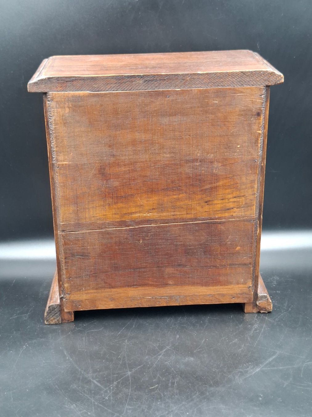 Dosen: Antike 1900 Mini Kommode aus Eiche rustikale Schmuckkästchen – Gebraucht aus Zürich von bruzolda 3