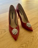 Beautiful leather heels in burgundy with jewel detail (Zara)
