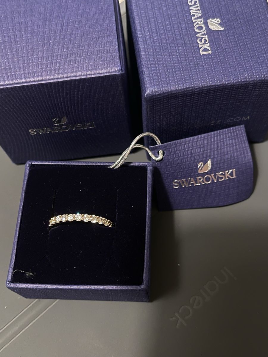 Swarovski Anelli: Swarovski Damenring, neu, mit Originalverpackung! – Nuovo e nell'imballaggio originale da Dietikon venduto da jes_2jbf 1