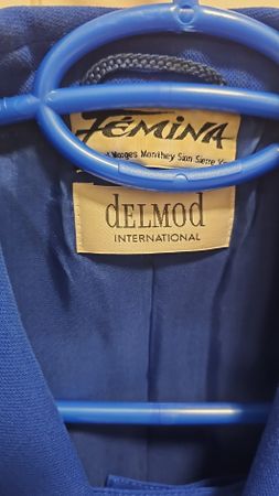 Ensemble tailleur Delmod bleu marque Femina  chic neuf
