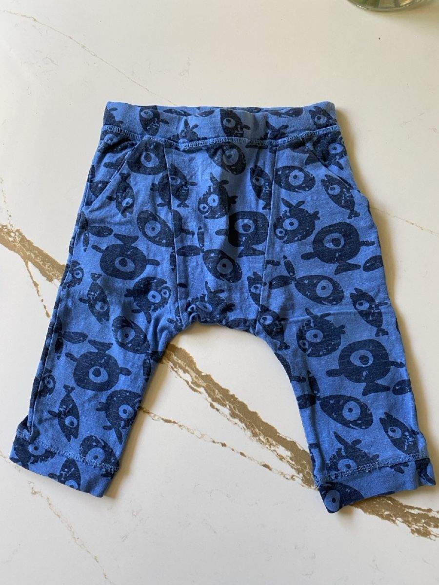 Pantalons: Baby Hose blau Gr. 74 – D'occasion à Ittenthal par Lorinakuprecht0
