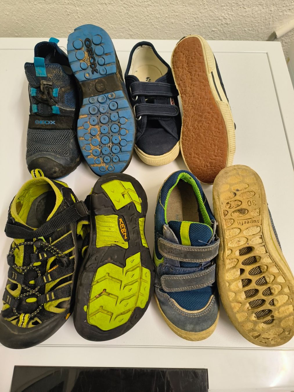 Geox Scarpe per ragazzi: 4 Paar Schuhe Gr. 30 / 31 Geox – Usato da Steinhausen venduto da surfero 2