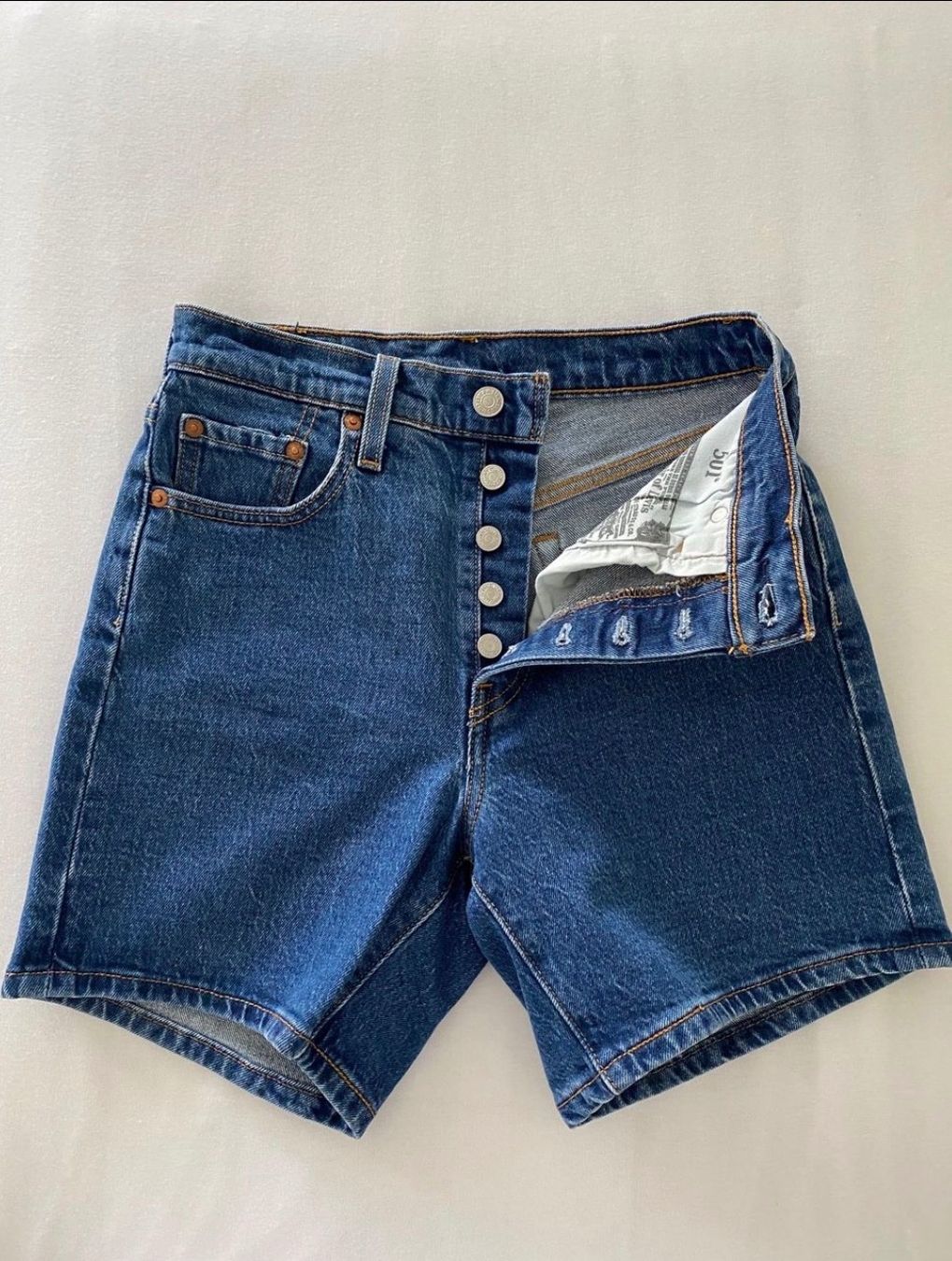 Levi's Jeans: Shorts 501 von LEVI'S – Neu (gemäss Beschreibung) aus Gondiswil von shaenu 3