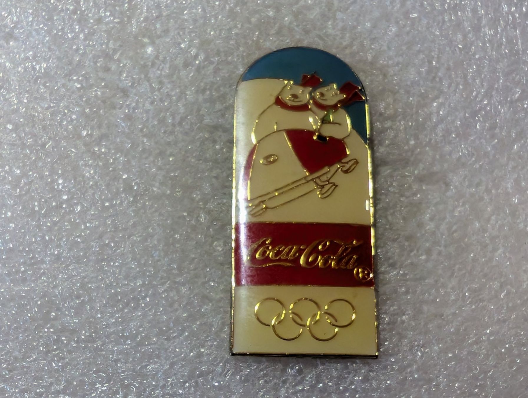 Placchette & Badge: Ansteckpin 203: Coca Cola – Usato da Oppligen venduto da Pin-Fall-Shop