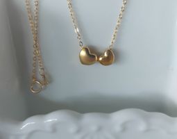 Goldfarbene Halskette mit zwei Herzen in 24k, ❣️Neu❣️