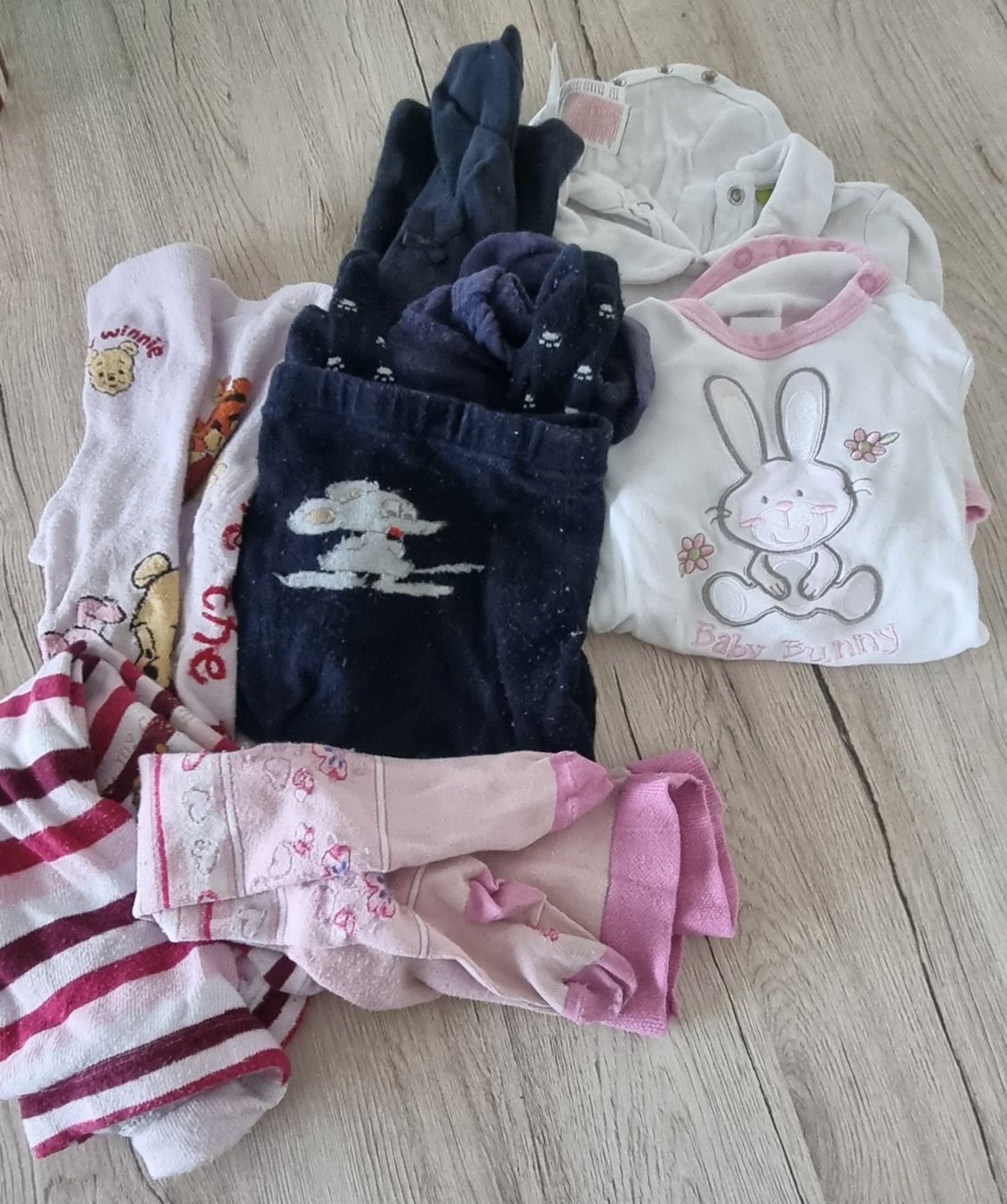 Lotti & Set di vestiti: 6 Strumpfhosen/2 Bodys gr.74/80 – Usato da Grossdietwil venduto da GNOM313