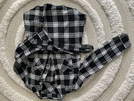 Pulli/Blusen Gr. Je Chf 3-4.-