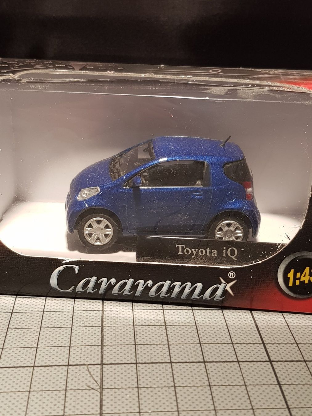 Toyota Modellini d'auto: Toyota iQ – Nuovo (secondo la descrizione) da Chézard-St-Martin venduto da AlPat-Collections 3