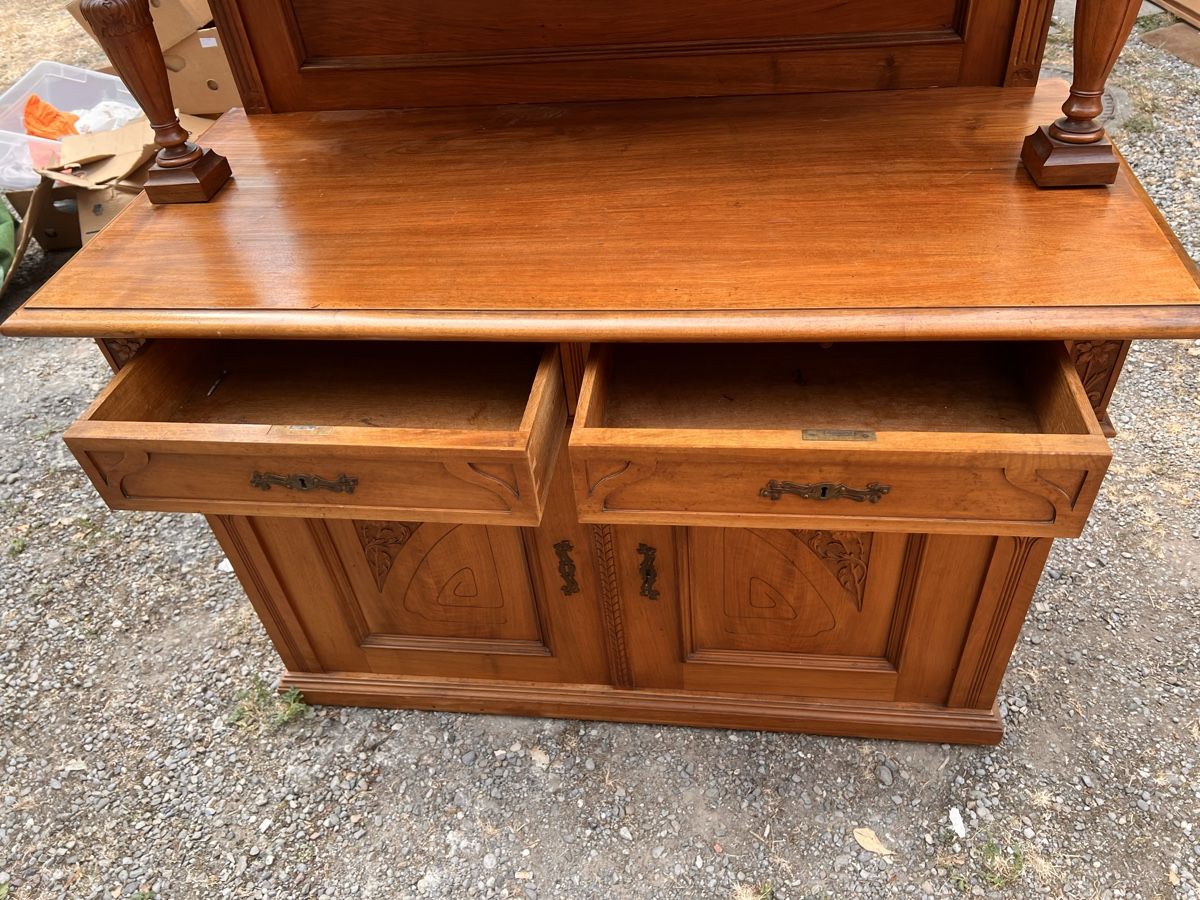 Buffets:  Antike Buffet /Vitrine (202) – D'occasion à Glattfelden par maa_qcj8 8