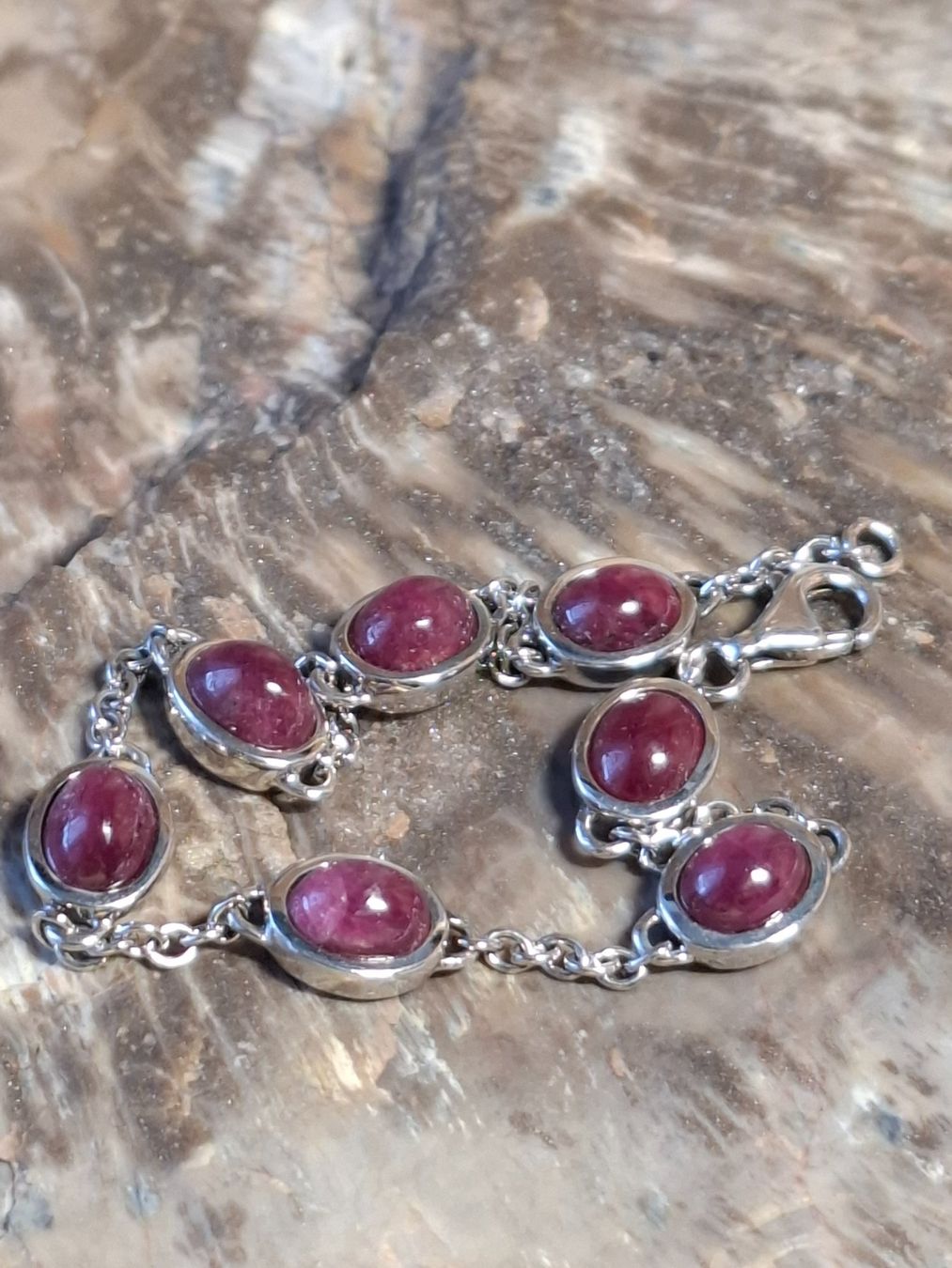 Bracciali & Braccialetti: Armkette Silber 925 mit Korunde – Usato da Zwieselberg venduto da Halifaxmendusli