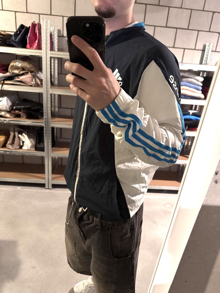 Adidas Giacche: vintage adidas england trackjacket navy/white  – Usato da Oberhofen Thun'see venduto da 61archive 1