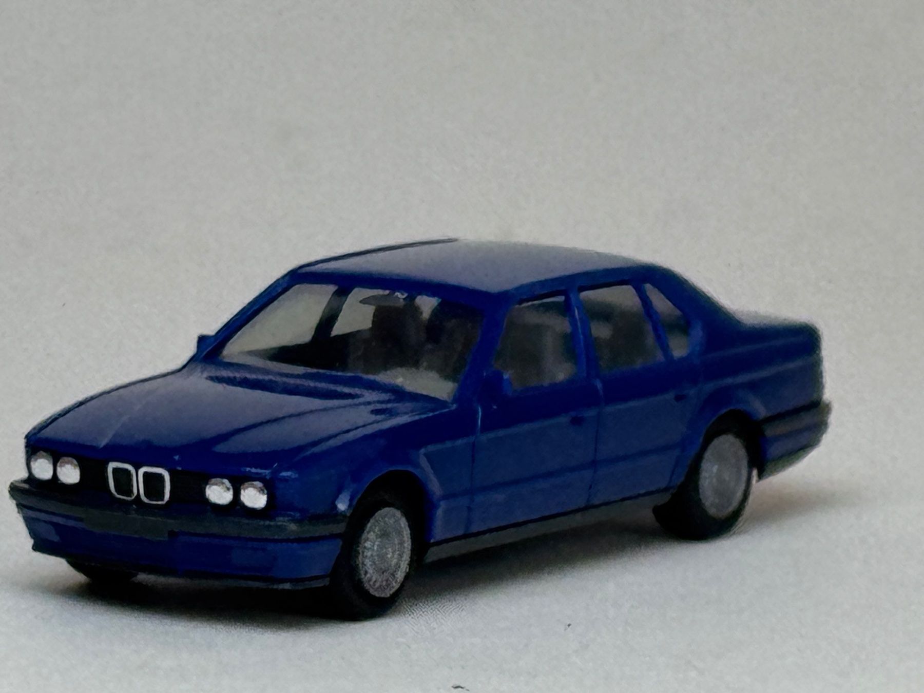 Herpa Modellini d'auto: Herpa BMW 735 I blau – Usato da Elm venduto da Wikmtz