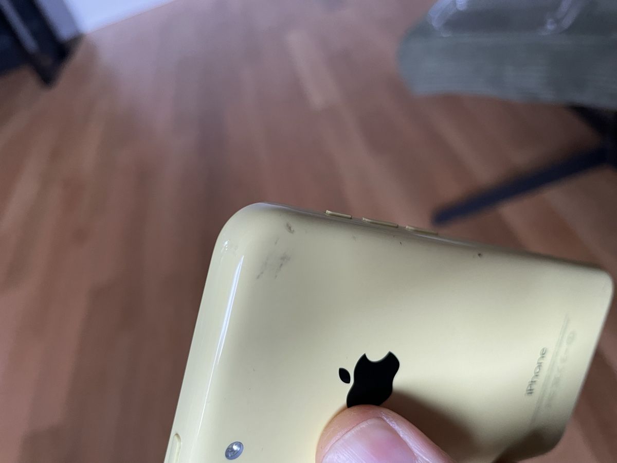 Apple Portables: Iphone 5c Yellow mit Originalverpackung – Défectueux à Niederdorf par ciritungol 3