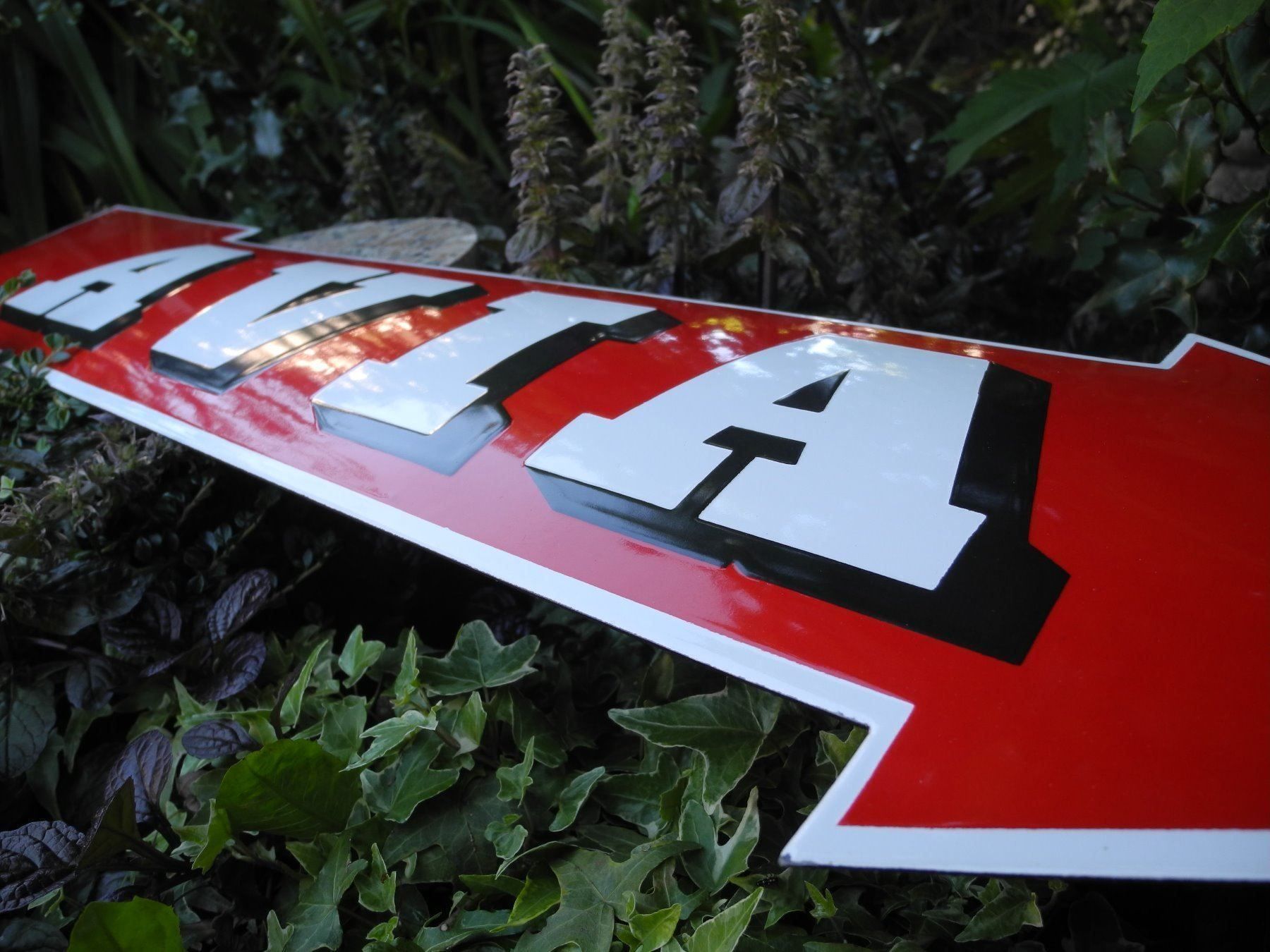 Schilder: AVIA PFEIL EMAILSCHILD – Gebraucht aus Reinach AG von Huckleberrysix 2