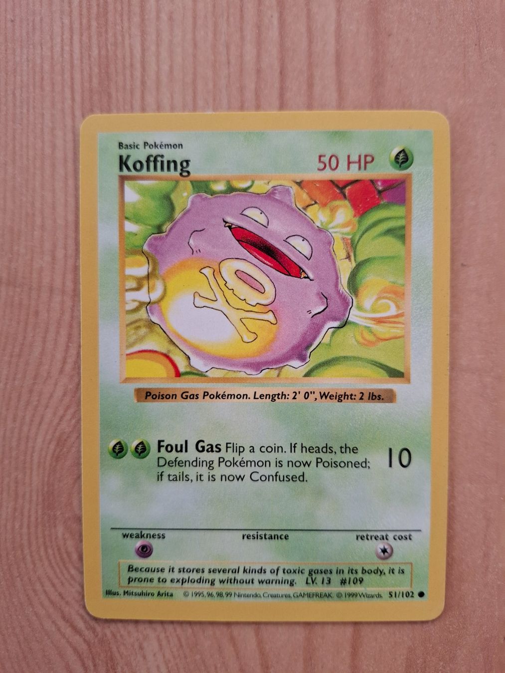 Pokémon Carte collezionabili: Pokemon Koffing Base Set Shadowless 51/102 – Usato da Giornico venduto da ale_lc8k