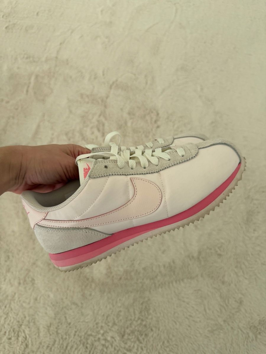 Nike Scarpe da uomo: Basket Nike Cortez rose clair  – Usato da Bulle venduto da DressingAns