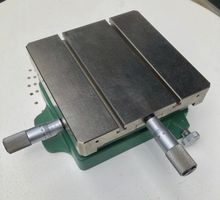 Präzision-Kreuztisch mit Mikrometerschrauben, ...