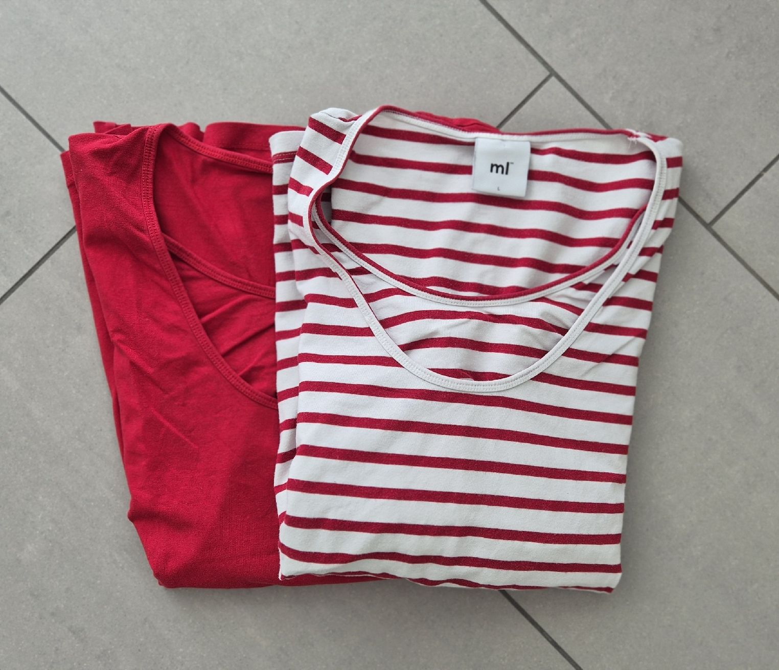 T-shirt: 2er Set Schwangerschaft-/Stillshirts, Gr. L, Rot/Gestreift – Usato da Würenlingen venduto da mwimmer
