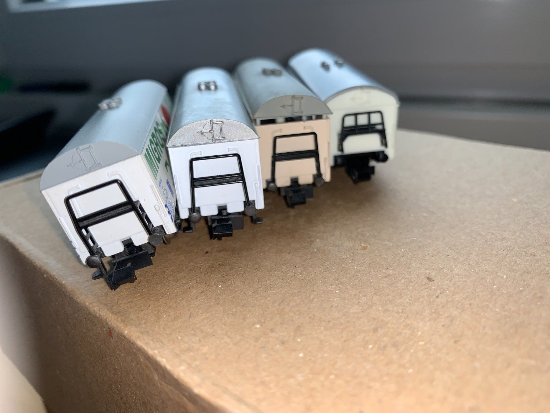 Modellini di ferrovie: 4 Kühlwagen – Nuovo (secondo la descrizione) da Belp venduto da capowiga 3