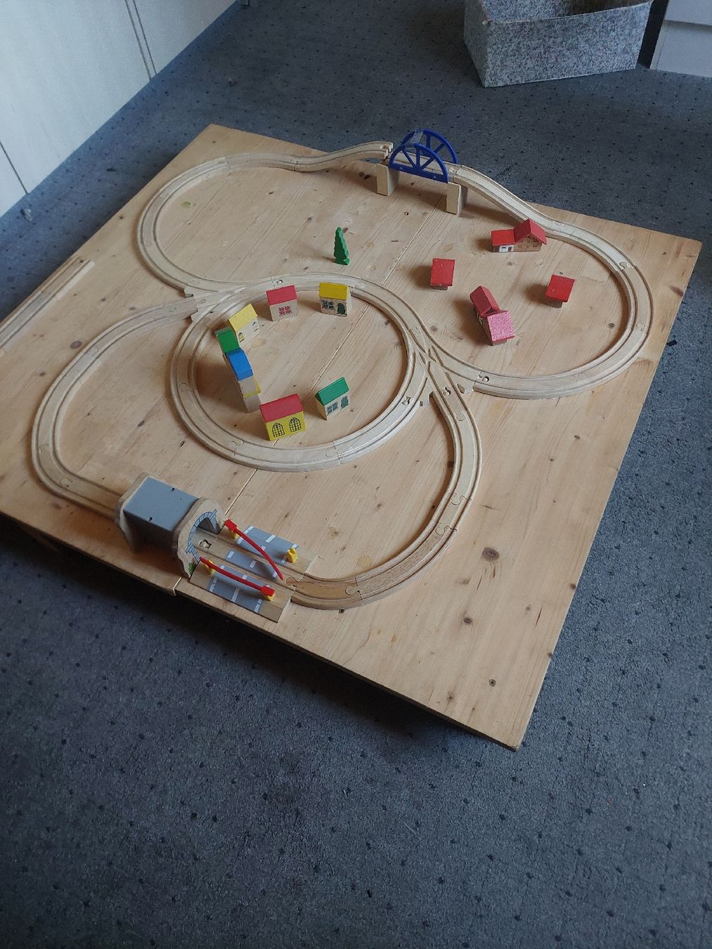 Giocattoli: Spielzeugfahrbahn – Usato da Gränichen venduto da rooney90