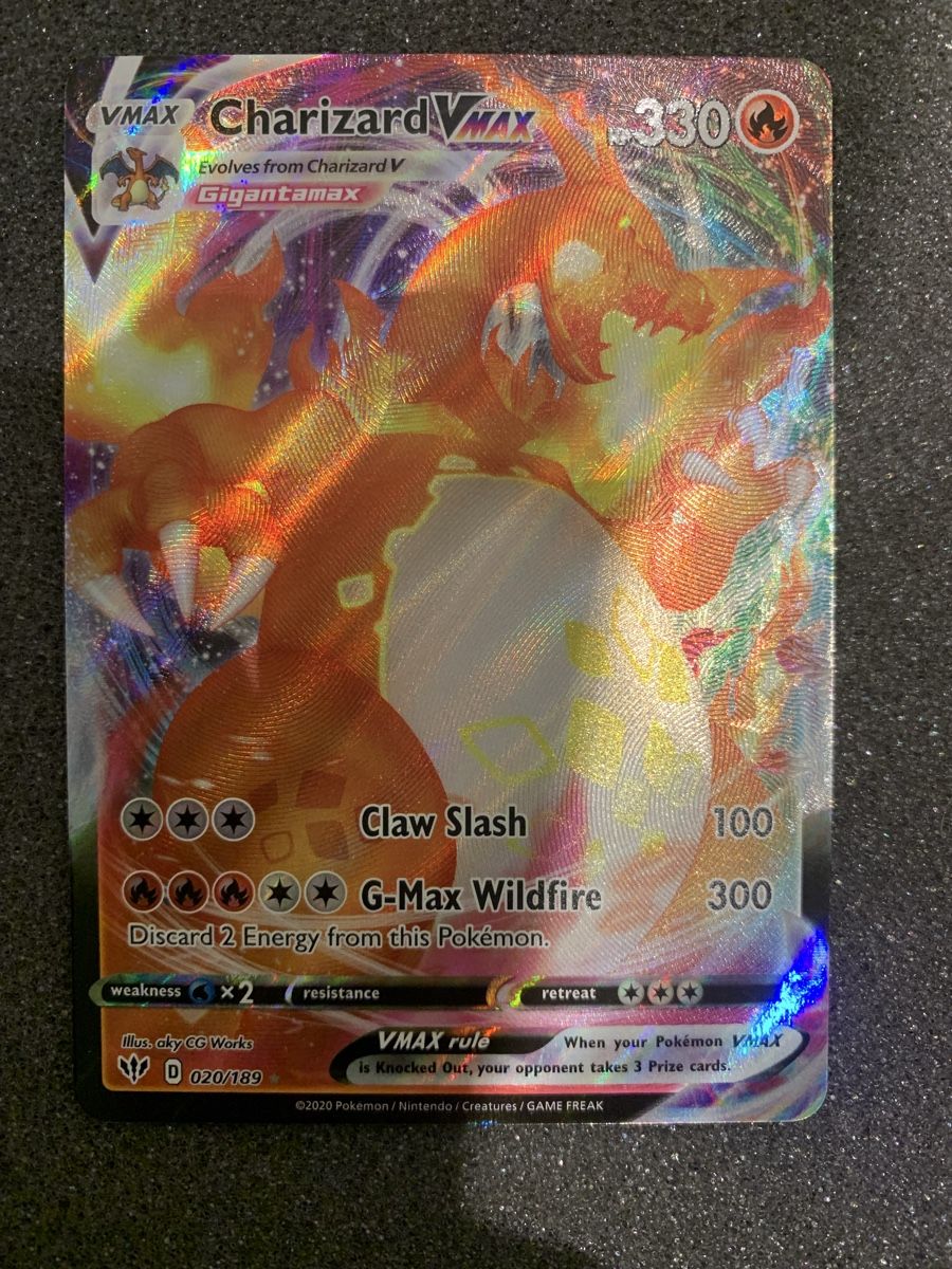 Pokémon Carte collezionabili: Charizard VMAX 020/189  – Usato da Bironico venduto da ars_z6lb 1