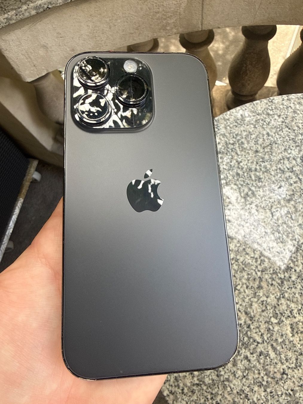 Apple Telefoni cellulari / Smartphones: Apple iPhone 14 Pro 256 GB schwarz – Usato da Zürich venduto da rog_z8nn 1