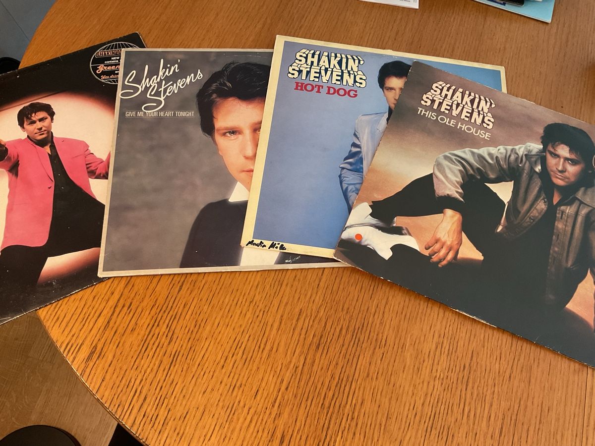 Dischi in vinile: Shakin' Stevens Schallplatten Sammlung, diverse Alben – Usato da Steinach venduto da Quarkie