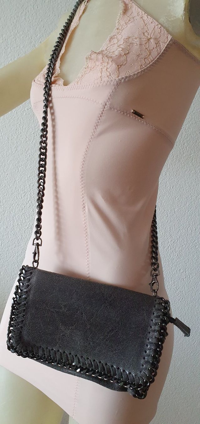 Borse: Kleine Ledertasche 14×21cm – Usato da Niederbipp venduto da fashionfuchs 2